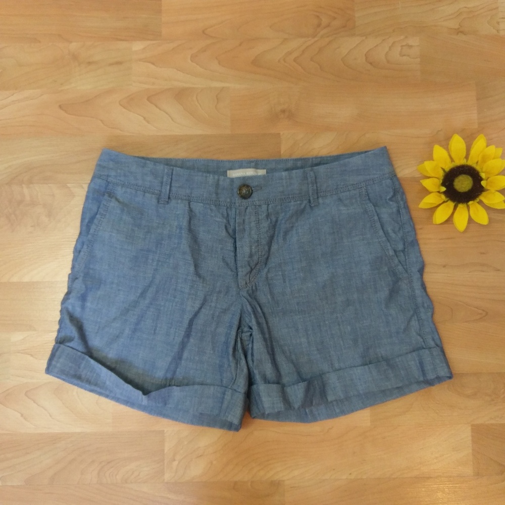 Banana Republic 100% Cotton Shorts Lightweight EUC